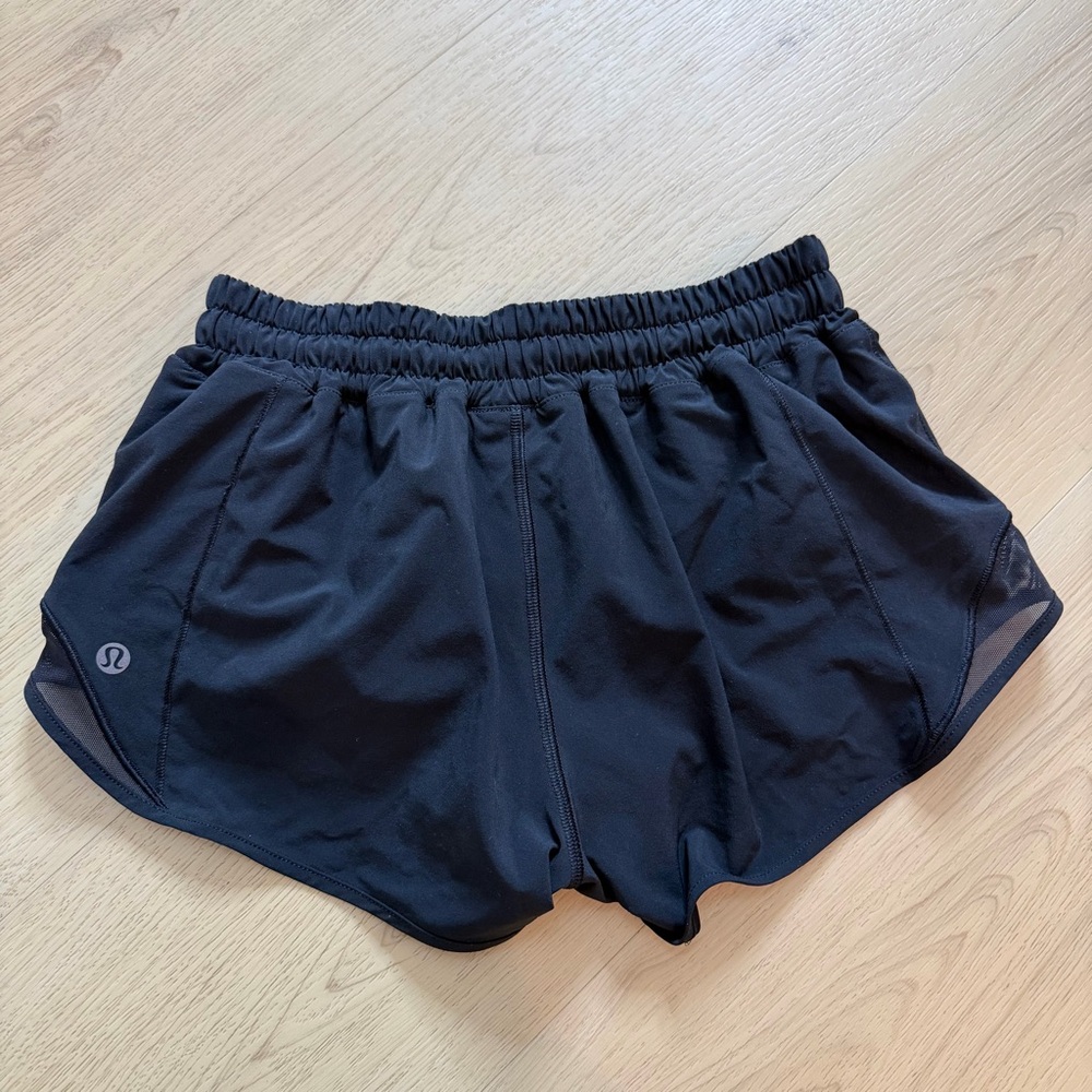 Lululemon black hotty hot shorts